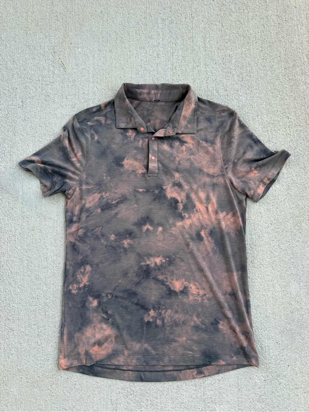 Lululemon Men’s Evolution Short Sleeve Polo Shirt Medium Orange Diamond Dye Grey